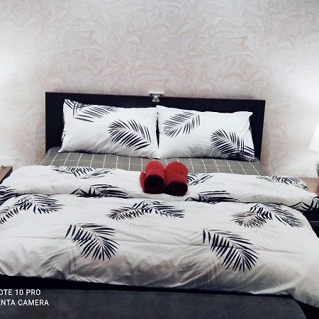 נוסג'יה Kumkum Homestay Studio מראה חיצוני תמונה