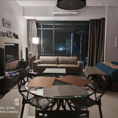 נוסג'יה Kumkum Homestay Studio מראה חיצוני תמונה
